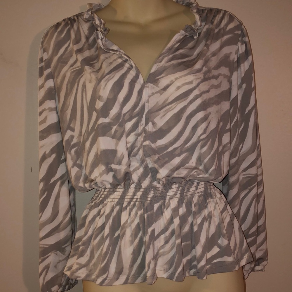 Vera Wang top - Picture 2 of 7